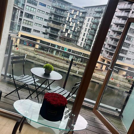 Clarance Docks Apartment ليدز المظهر الخارجي الصورة